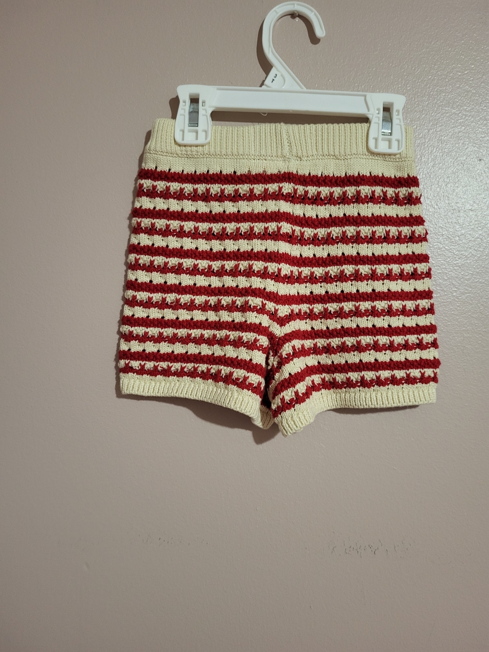 Zara Cream & Red Striped Knit Shorts - Picture 2 of 5